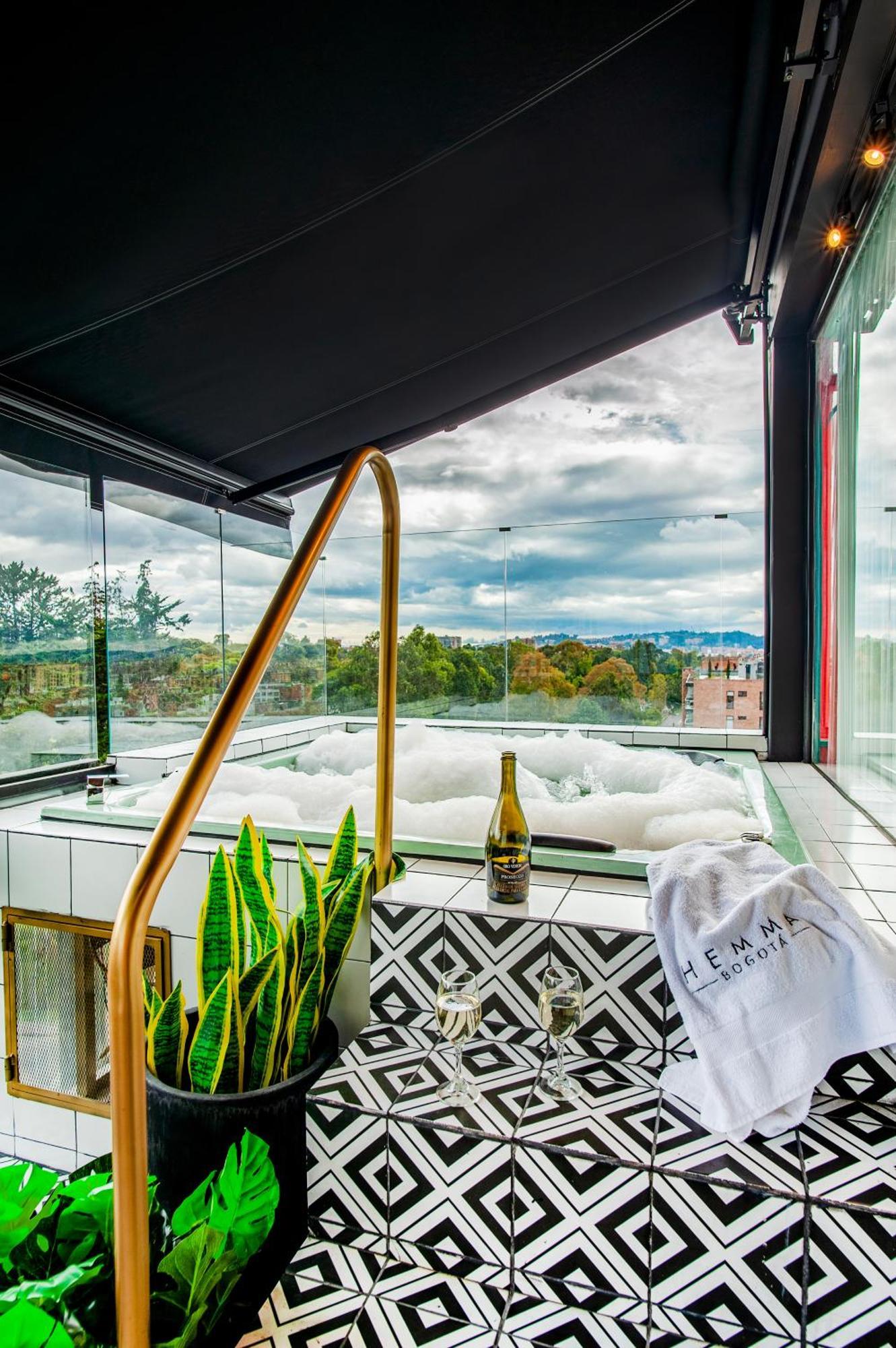 Hemma Bogota Country Luxury Suites Hotel Exterior photo