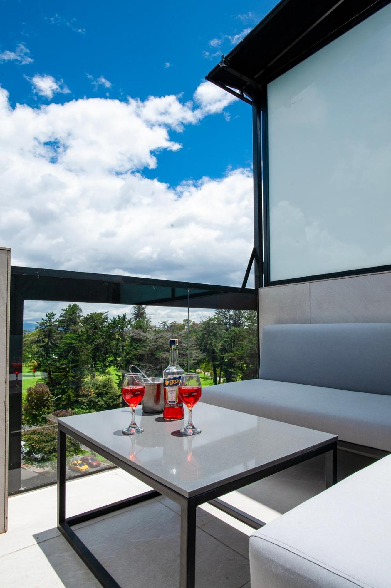 Hemma Bogota Country Luxury Suites Hotel Exterior photo